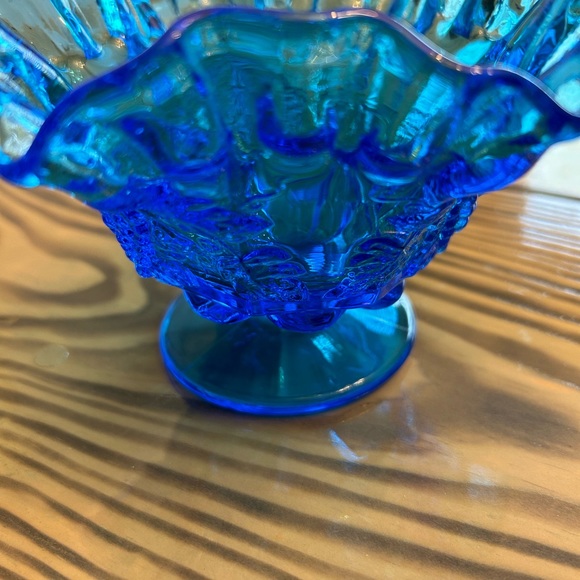 Beautiful Blue Westmorland Ruffled Compote bowl 4” - Picture 3 of 10